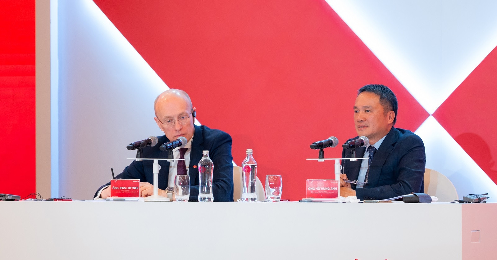 "Đại gia" ngân hàng sẽ bán bảo hiểm nhân thọ vào cuối năm nay