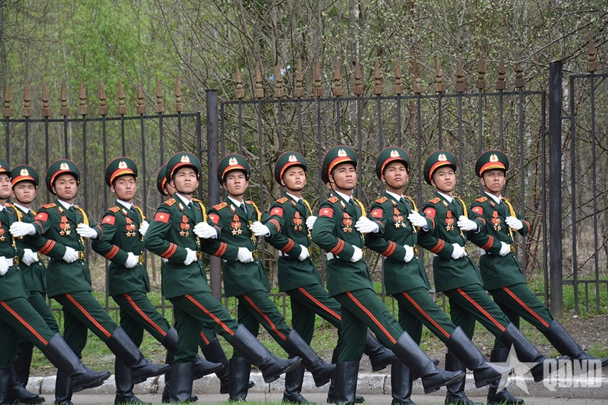 Đoàn QĐND Việt Nam tham gia lễ duyệt binh tại Nga tập luyện buổi đầu tiên