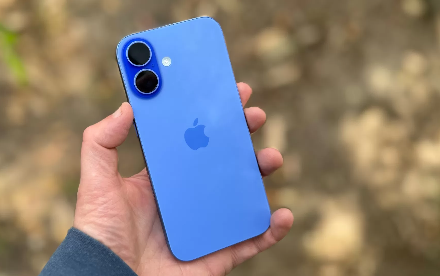 iPhone 16.png