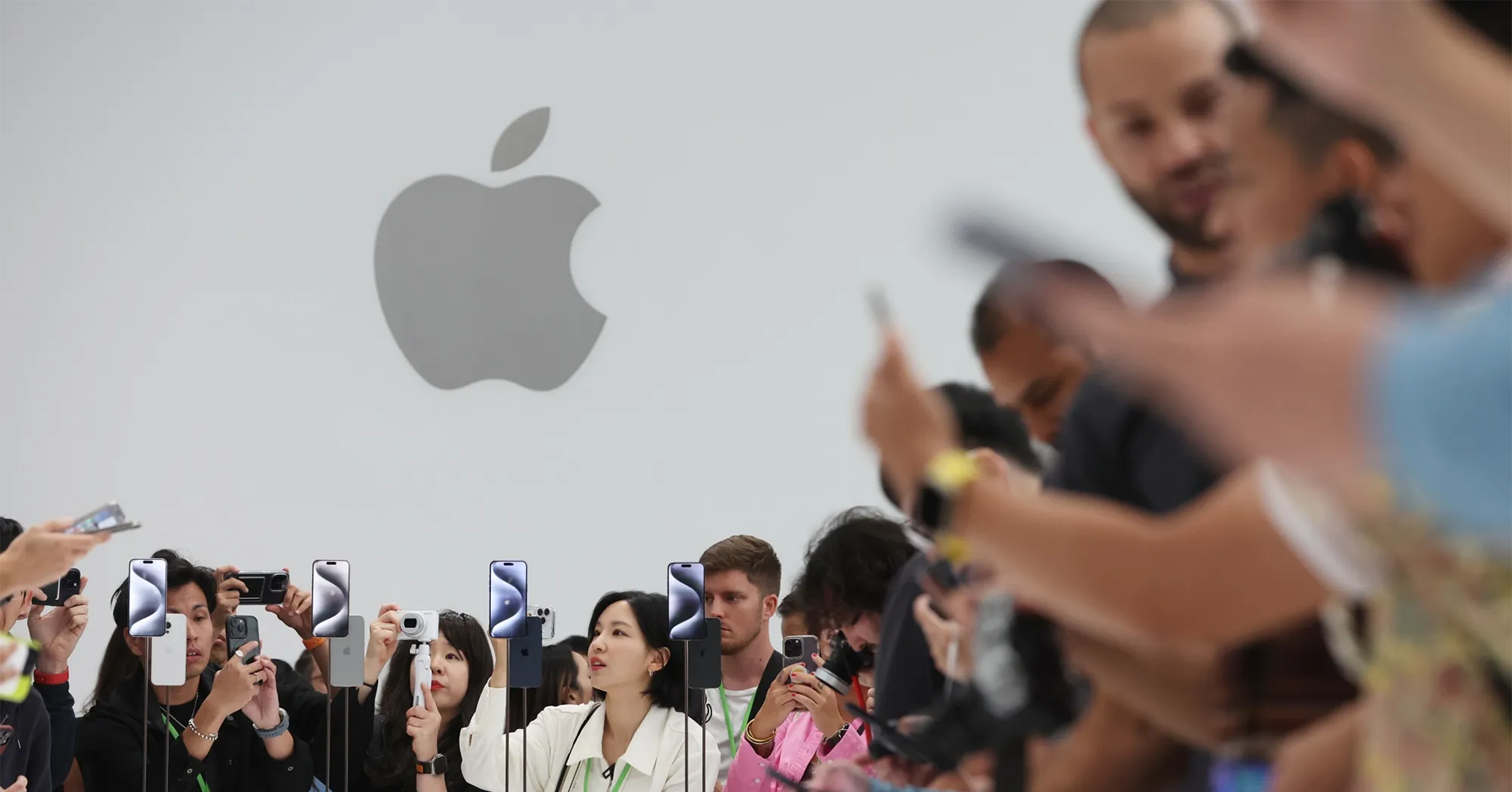 iPhone 16 Pro bất ngờ trở thành "kẻ thua cuộc", iPhone 16 thăng hoa