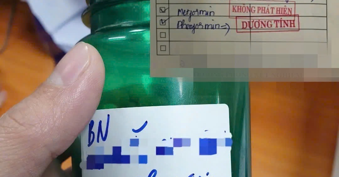 Nữ bệnh nhân nguy kịch sau uống thuốc mua trên mạng