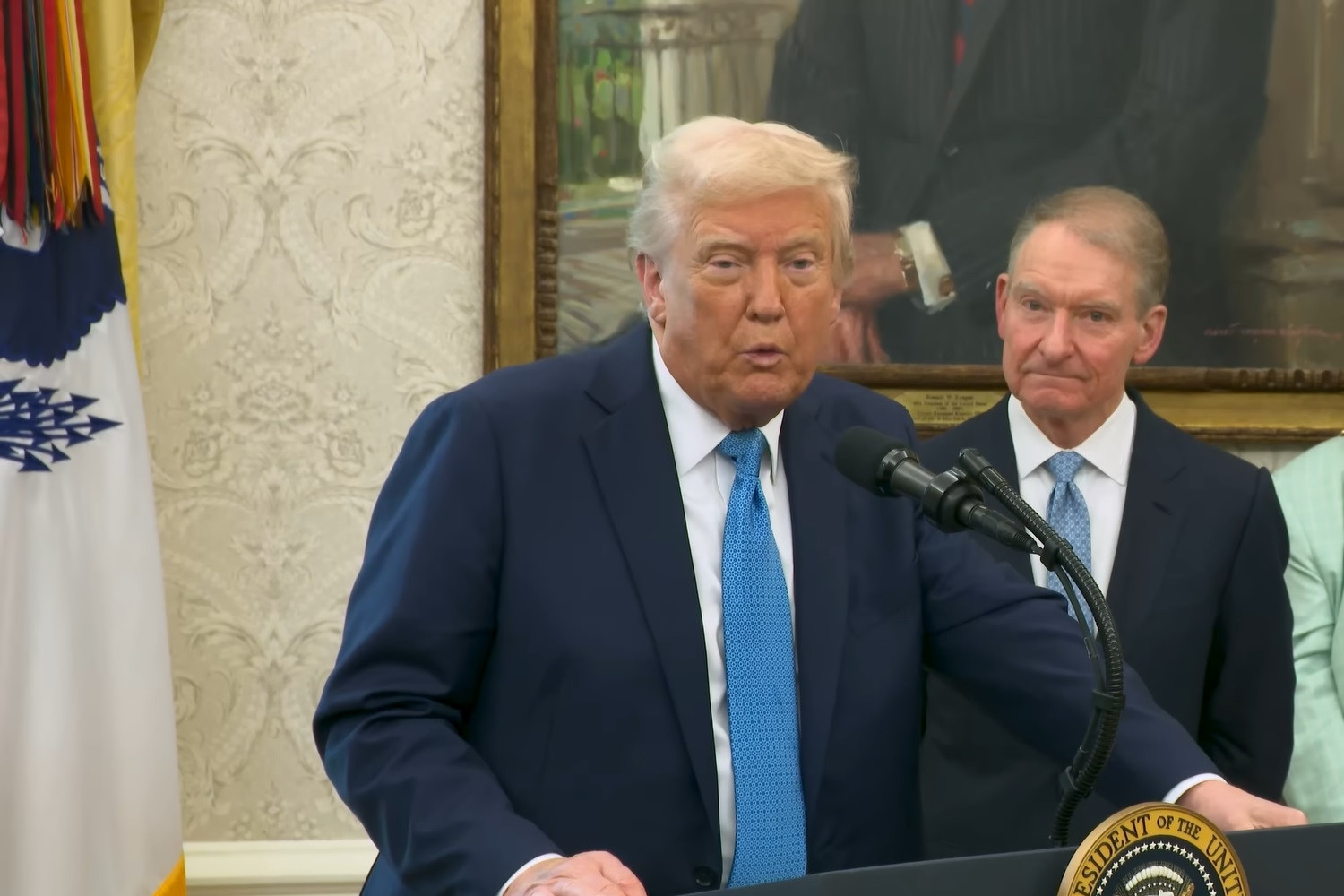 Ông Trump muốn trở thành tổng thống ‘mở mang lãnh thổ Mỹ’