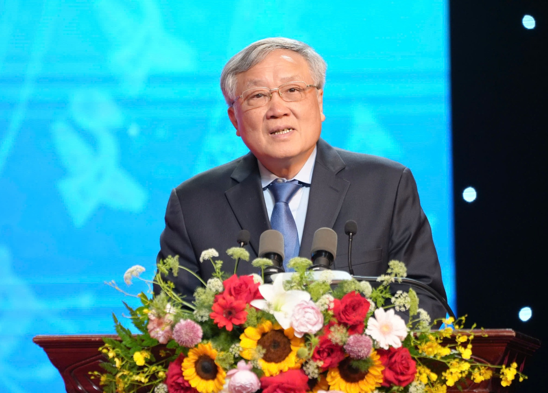 thang an toan lao dong 1 .jpg