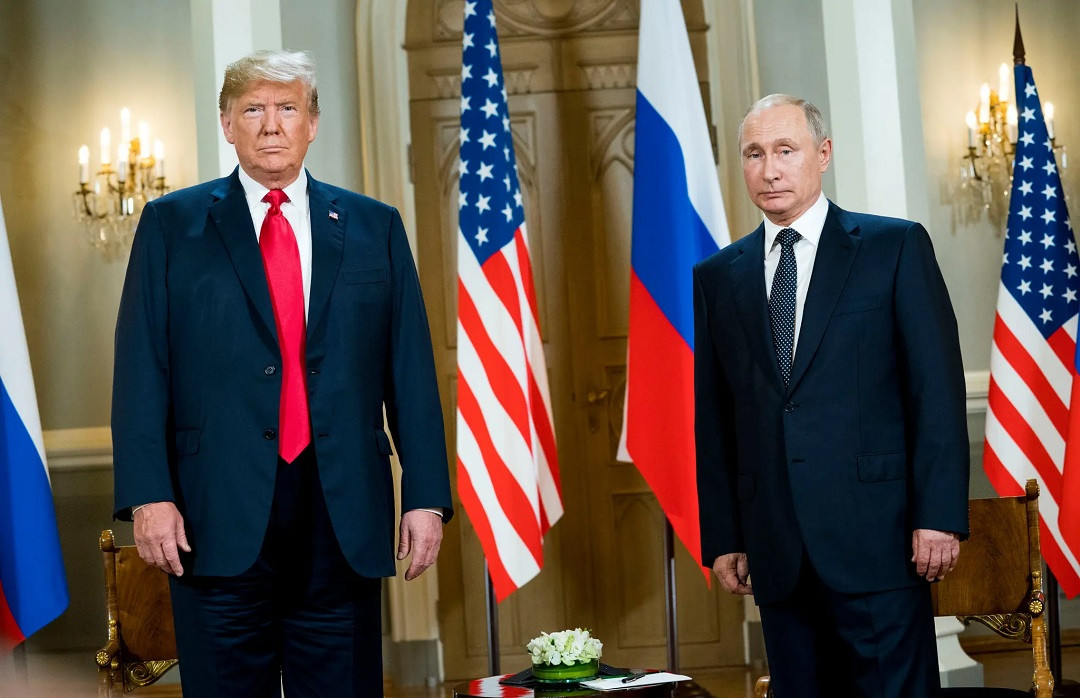 16USBriefing Trump2 superJumbo v3.jpg