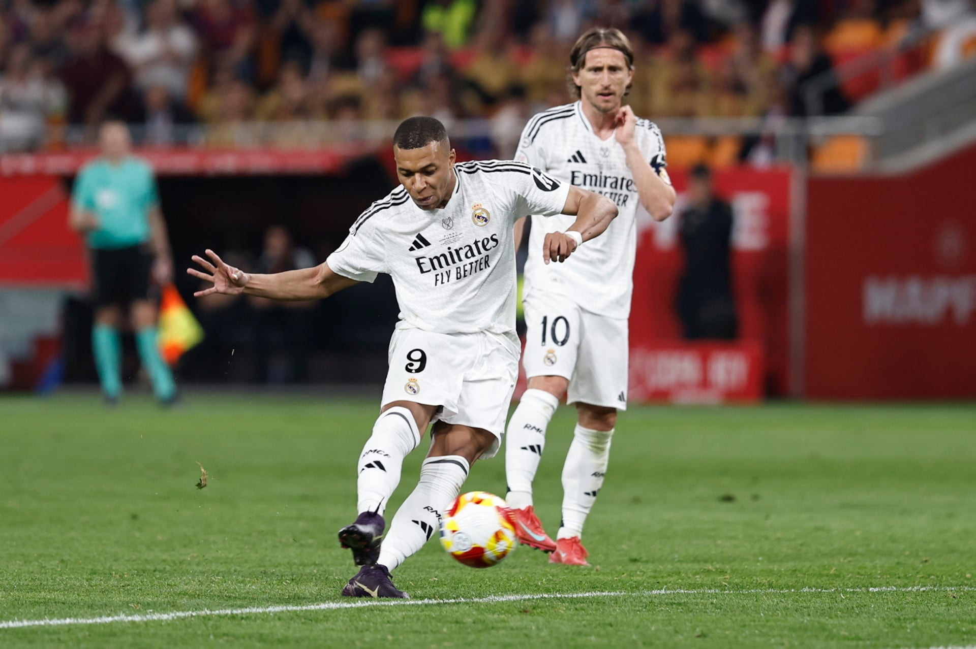 AS. Mbappe Barca Real Madrid.jpg