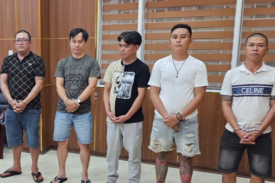 Bắt giữ 5 đối tượng điều hành đường dây đánh bạc hơn 100 tỷ đồng