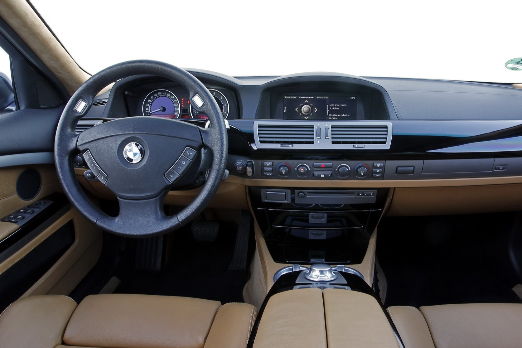 BMW 7 Series E65 6.jpg