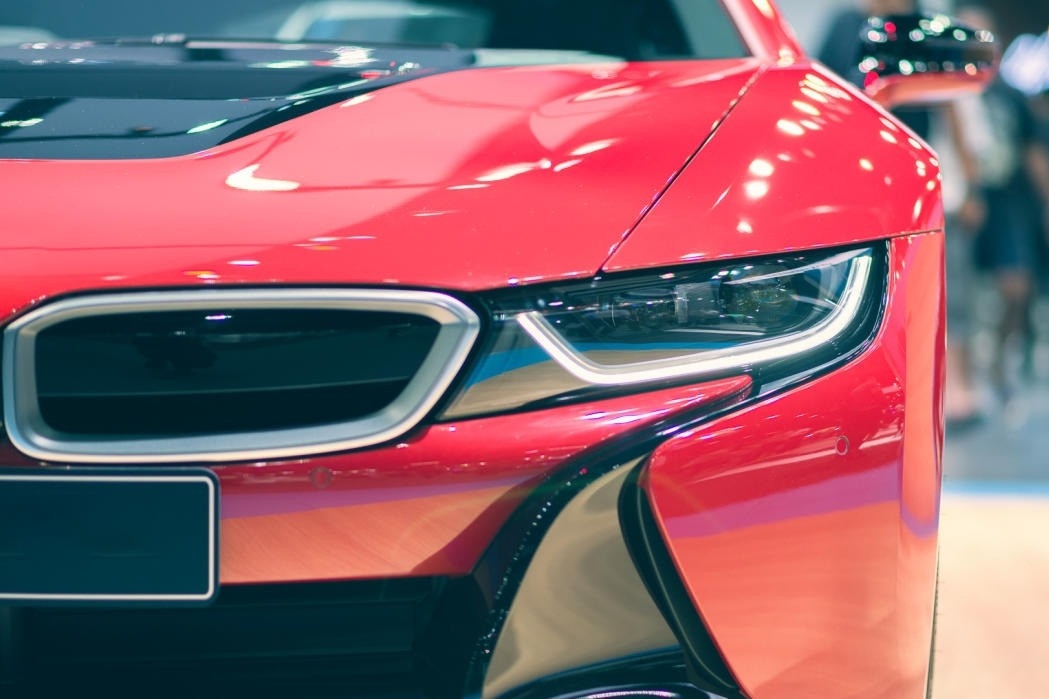 BMW mat gia.jpg