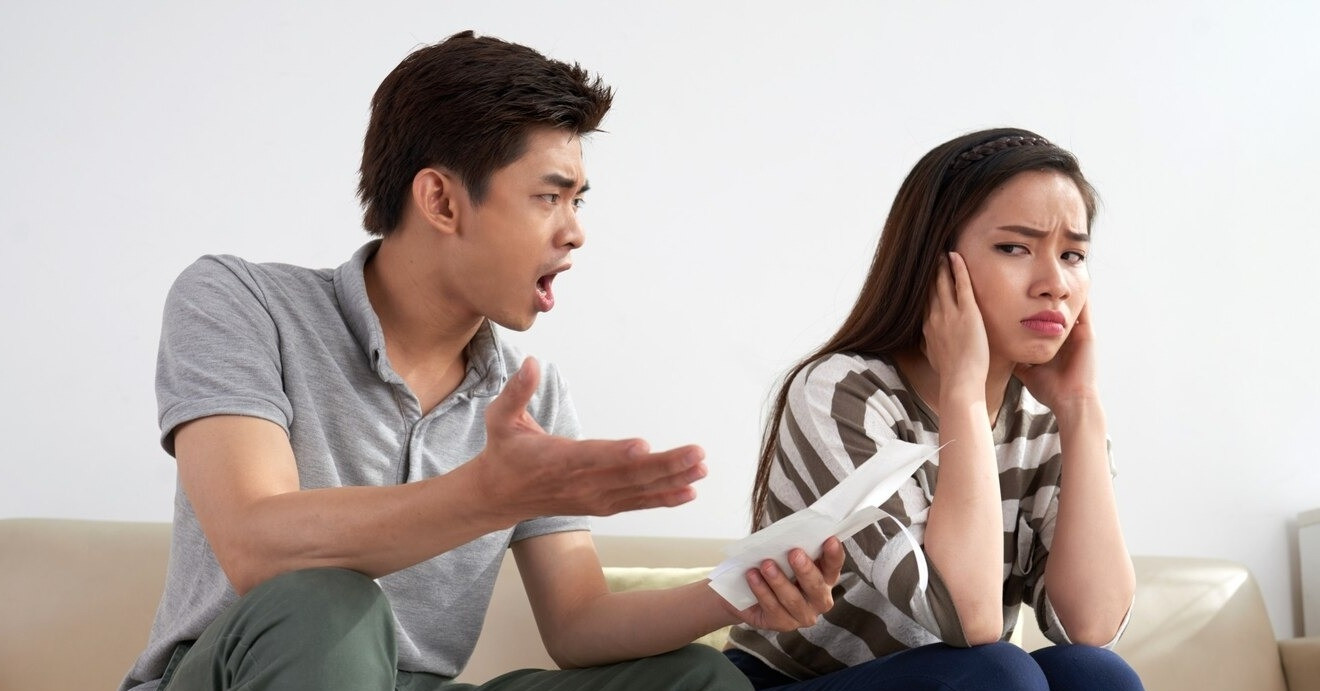 Chồng bắt vợ lo 25 triệu cho nhà nội du lịch, mặc kệ nhà ngoại