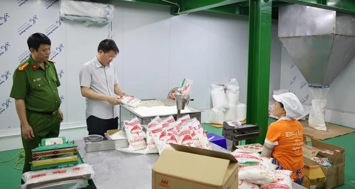 Danh sách và cách nhận biết các loại mì chính, hạt nêm, dầu ăn giả