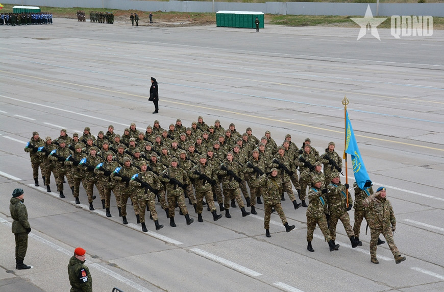 Đoàn QĐND Việt Nam tham gia Lễ duyệt binh tại Quảng trường Đỏ hợp luyện tại thao trường Alabino