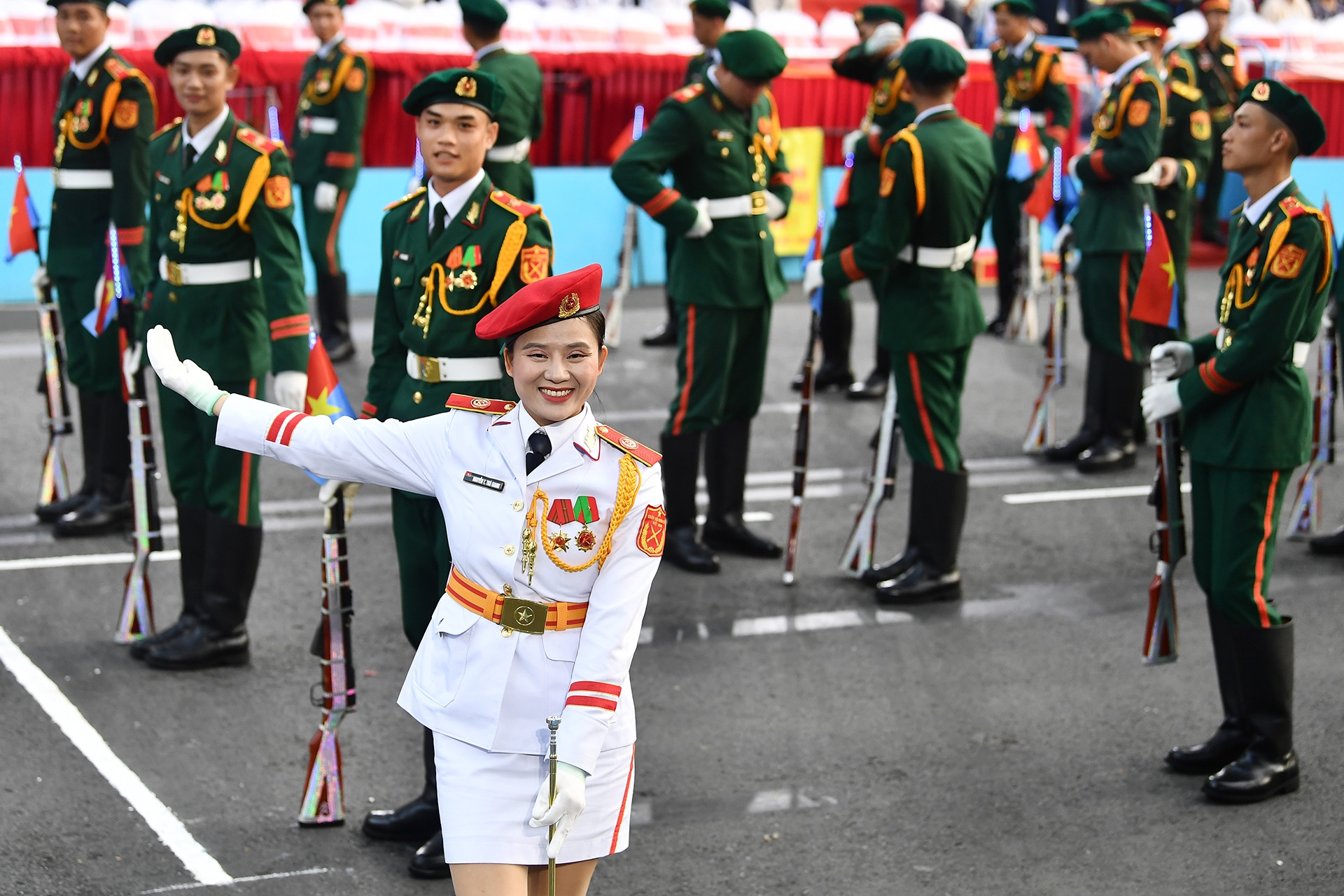 Khoảnh khắc 'lạ' của những người lính trong ngày tổng duyệt diễu binh
