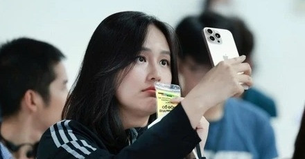 Mai Phương Thúy, Phương Nhi bất ngờ xuất hiện ở phiên họp cổ đông tập đoàn lớn