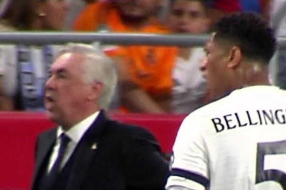 Real Madrid tự thua Barca, lãnh 3 thẻ đỏ ở chung kết Cúp Nhà vua