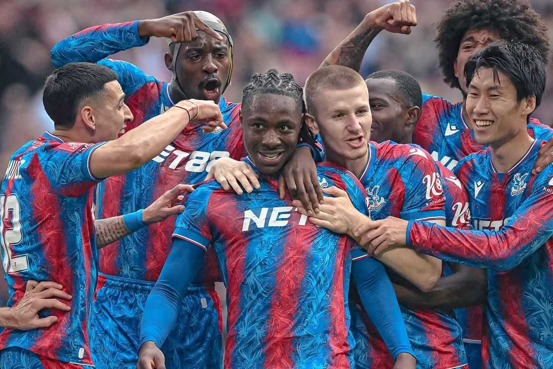 Thổi bay Aston Villa, Crystal Palace vào chung kết FA Cup