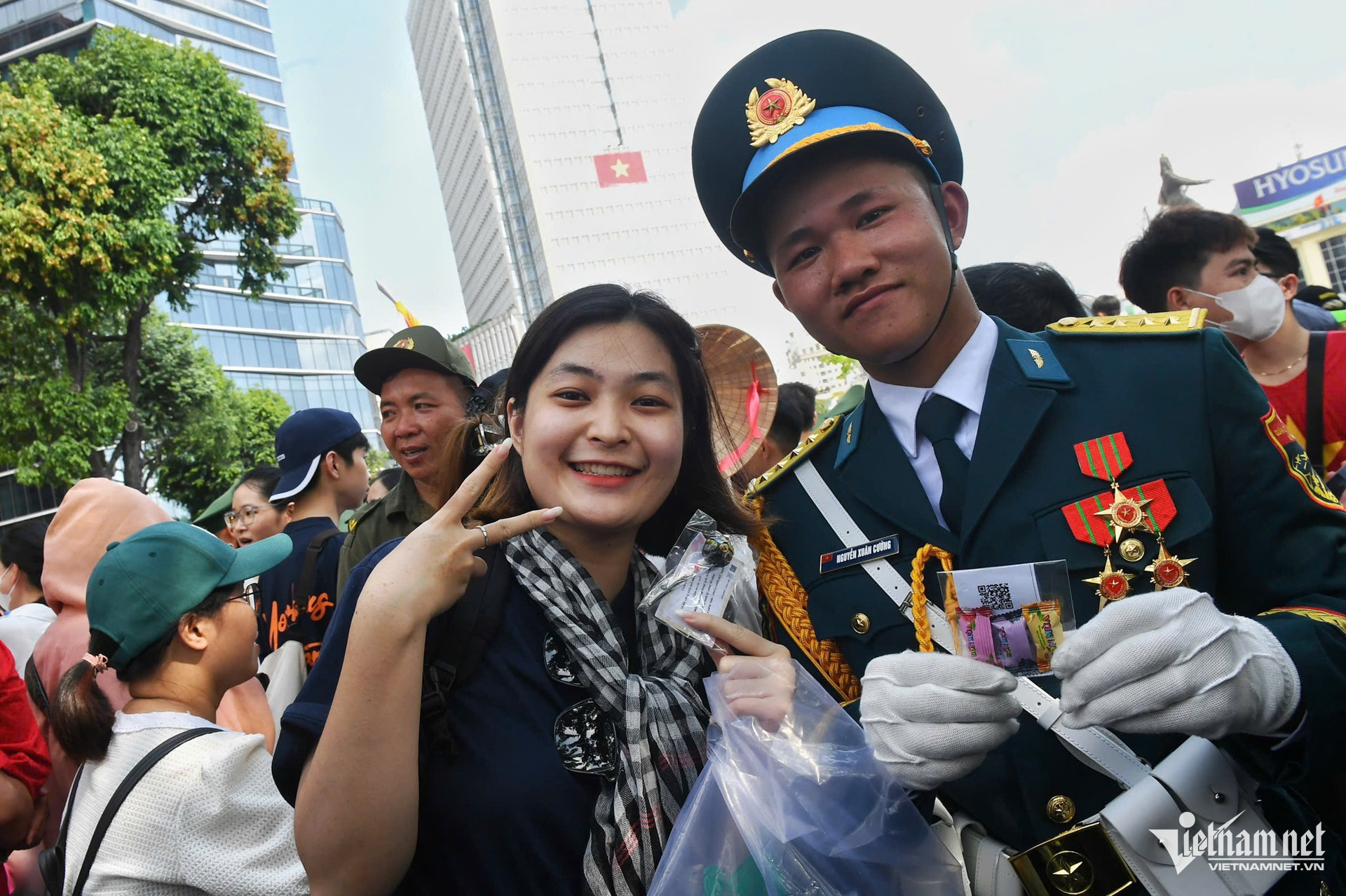 W-diễu binh 11.jpg