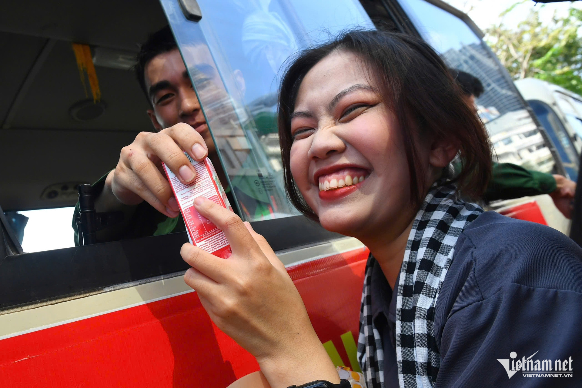 W-diễu binh 13.jpg