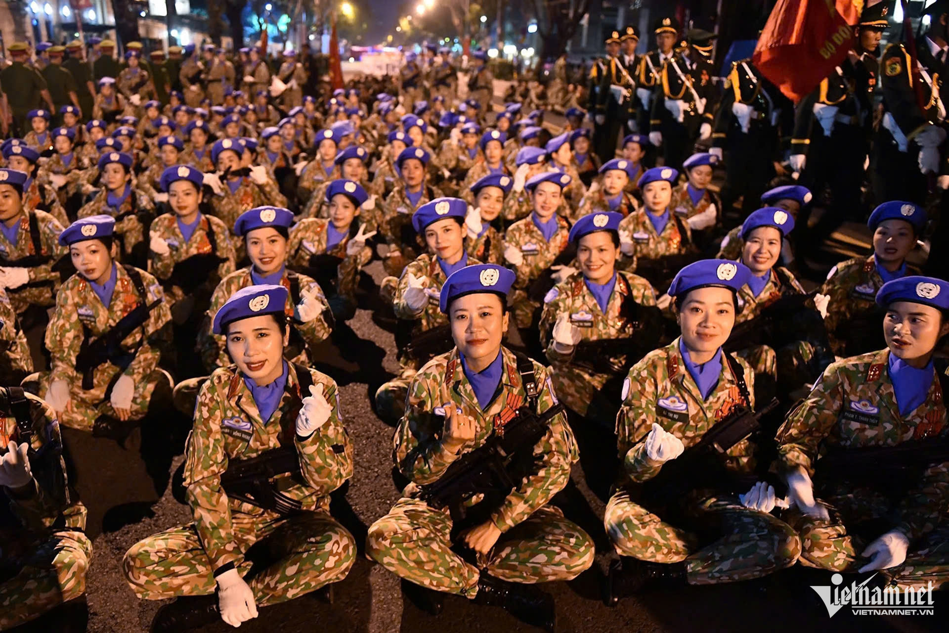 W-gìn giữ hoà bình.jpg