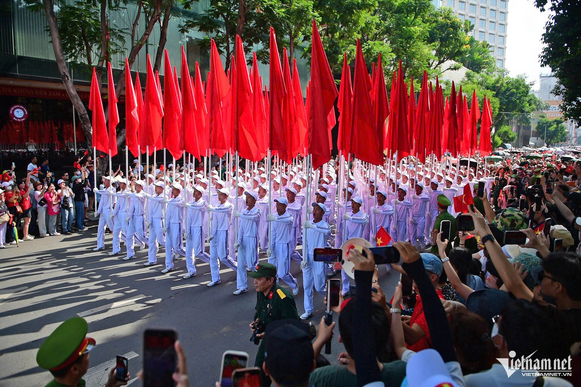 W-quân đội 2.jpg