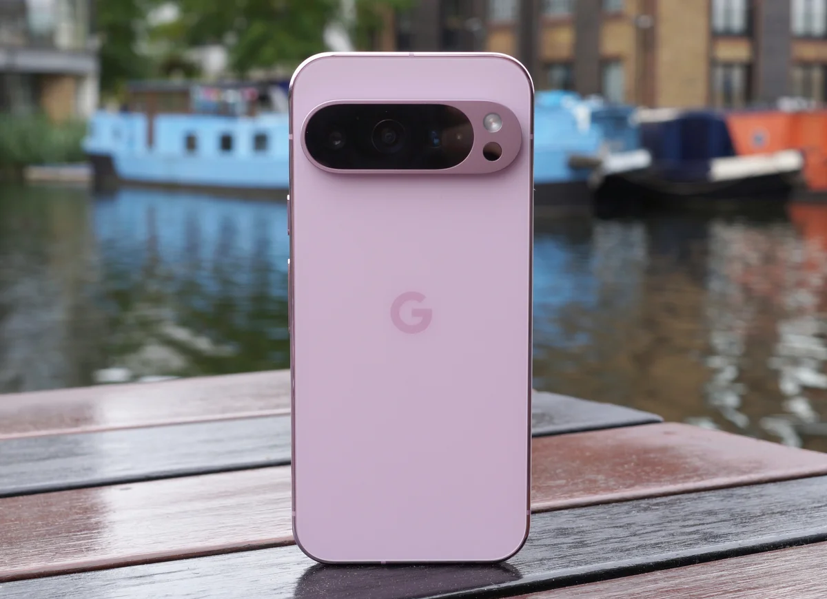 Nên mua iPhone 16 Pro, Galaxy S25 hay Pixel 9 Pro? 3 Google Pixel 9 Pro.png