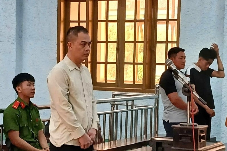 Sát hại 'vợ hờ' vì nghi ngờ có người khác, gã đàn ông lĩnh 19 năm tù