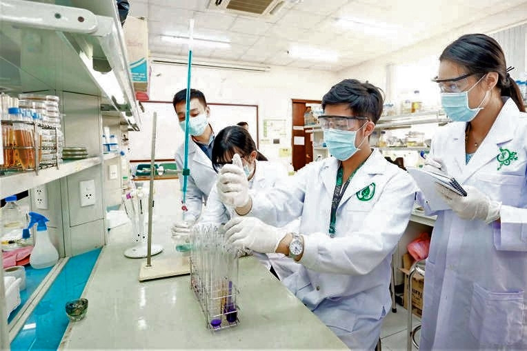 Tháo bung rào cản để nghiên cứu và phát triển Việt Nam bứt tốc