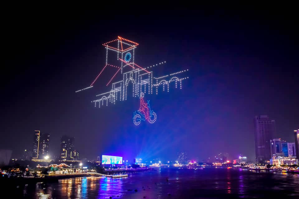 Tối nay tổng duyệt trình diễn 10.500 drone trên bầu trời TPHCM