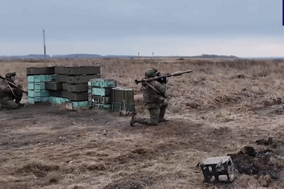 Video binh lính Triều Tiên huấn luyện chiến đấu ở Nga