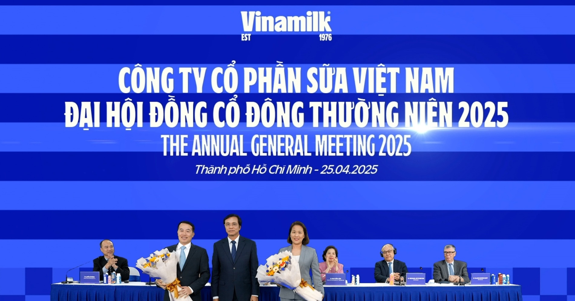 Vinamilk 2025: Chiến lược đổi mới sản phẩm, công nghệ và tiếp cận người dùng