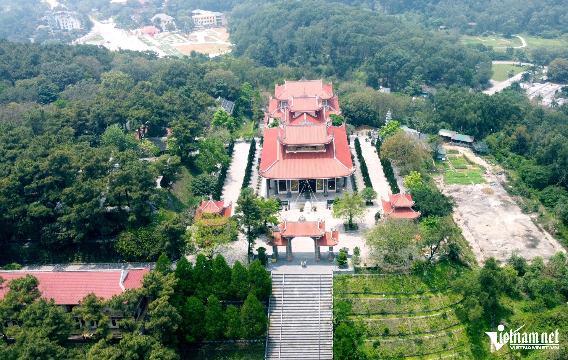 W-a1Khám phá vẻ đẹp Thiền viện Trúc Lâm Hàm Rồng .JPG.jpg