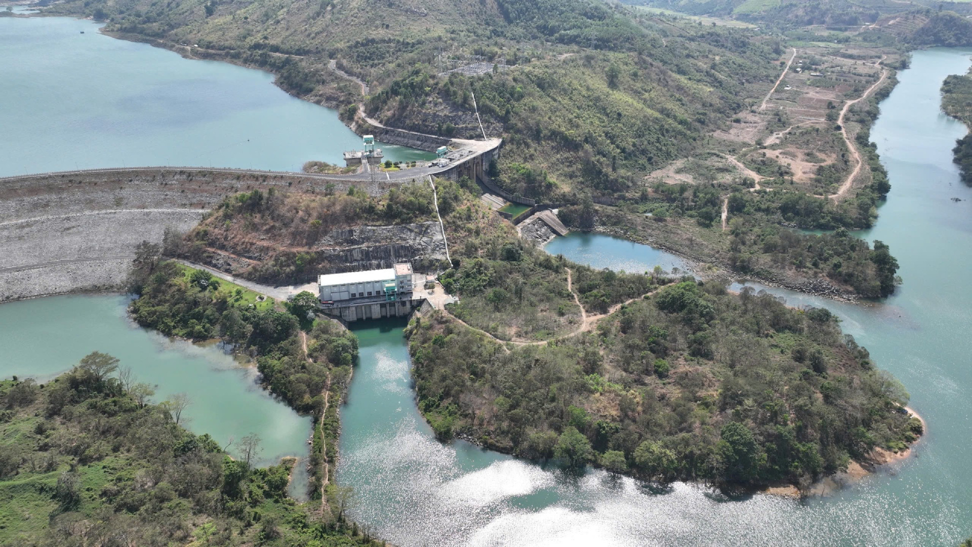 anh Buontuasrah(1).jpg