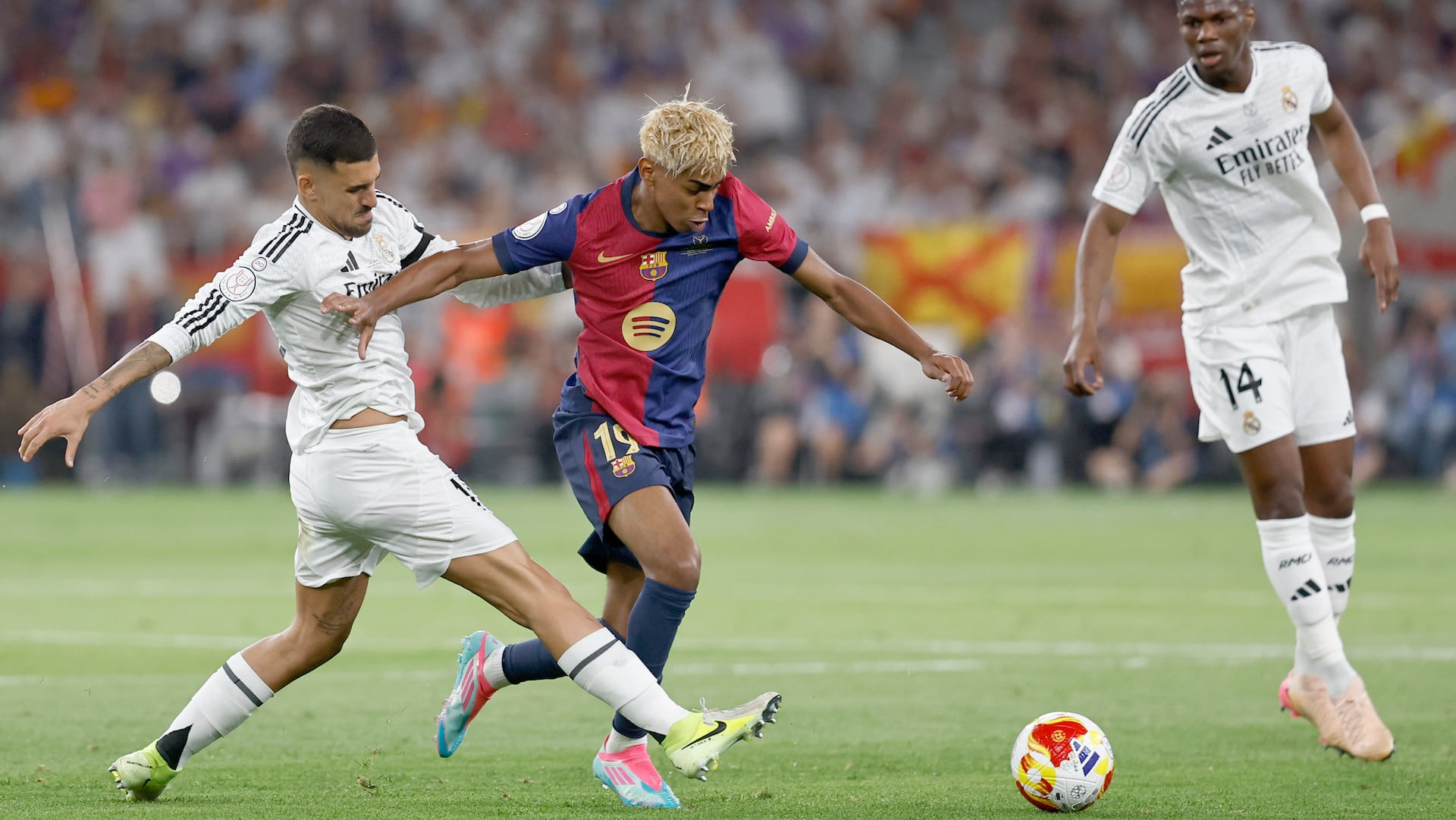 AS. Lamine Yamal Barca Real Madrid.jpg