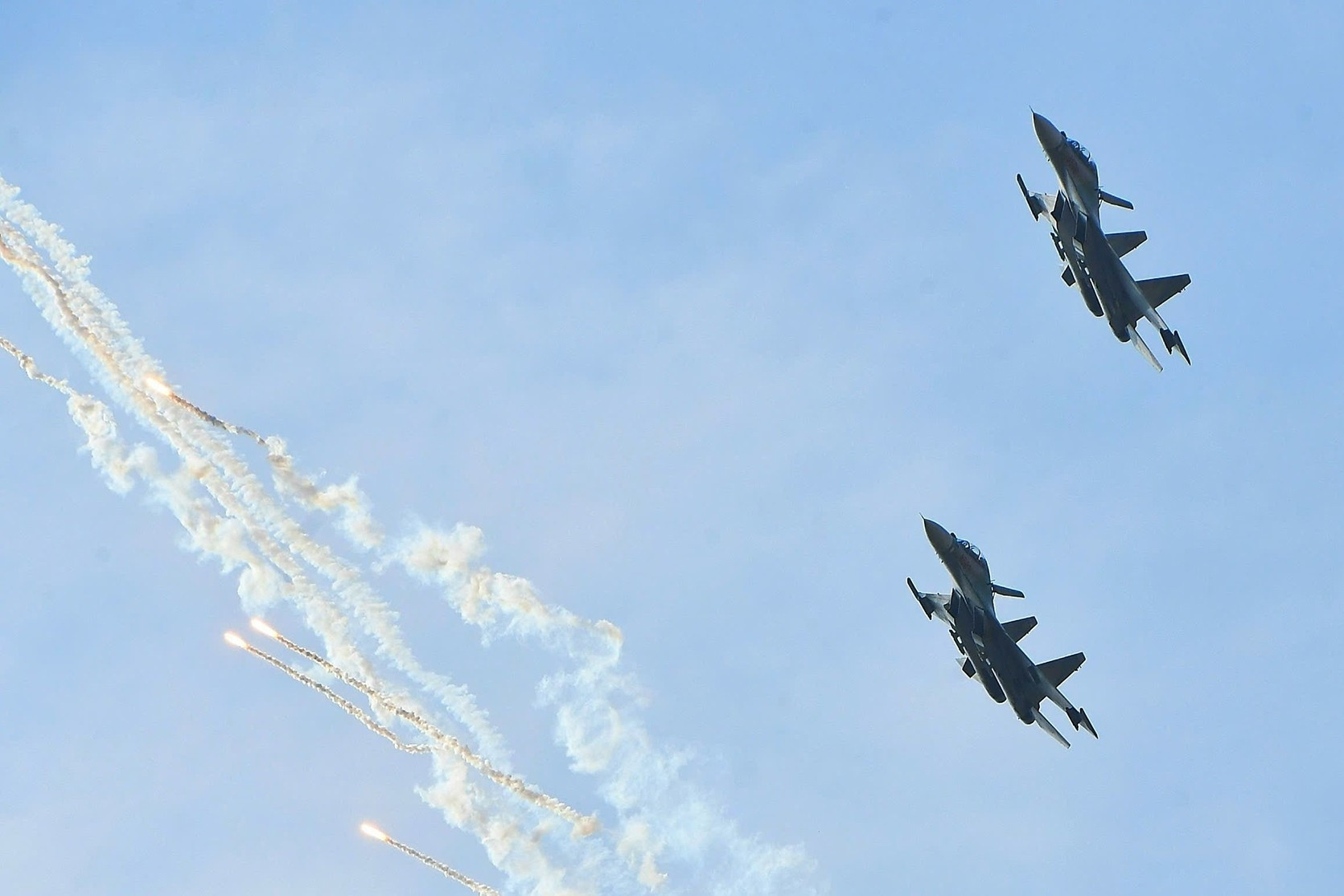 Công nghệ bẫy nhiệt trên Su-30: 'Cơn ác mộng' của tên lửa tầm nhiệt