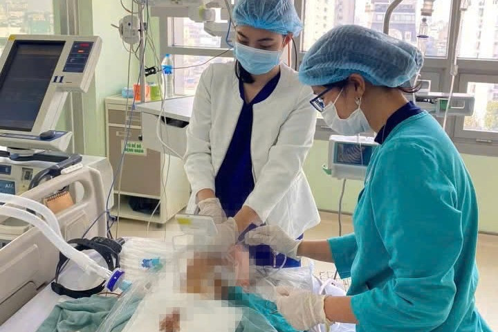 Nguyên nhân bất ngờ khiến người đàn ông đang ăn cỗ phải đi cấp cứu