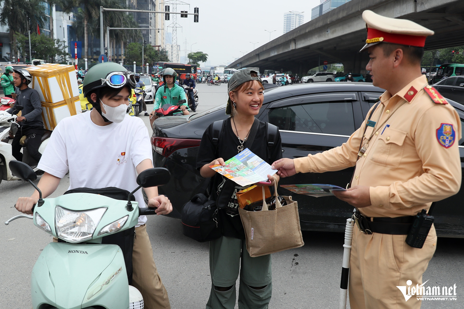 W-hoc luạt tai cho 10.JPG.jpg