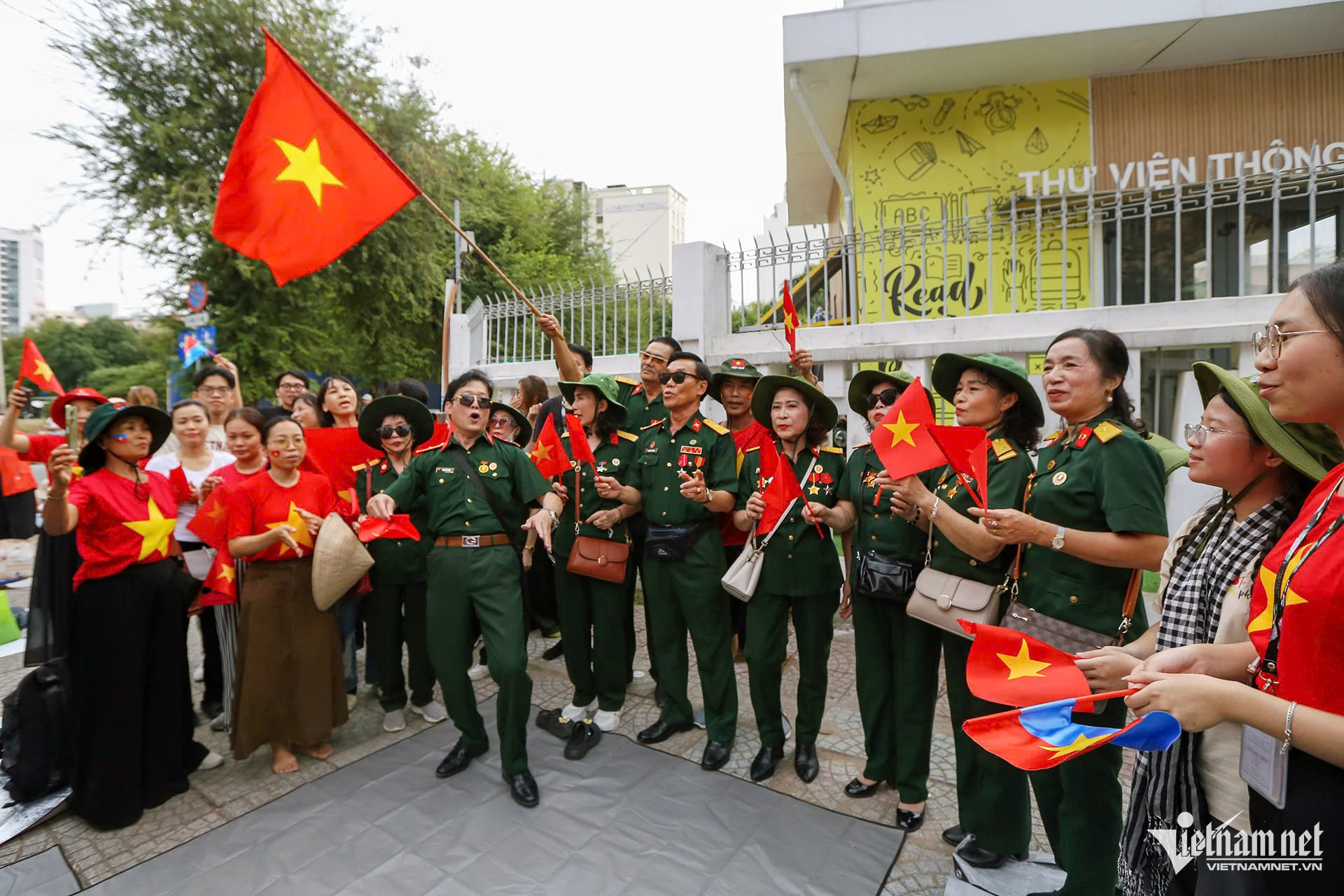 W-người dân TPHCM 5.jpg