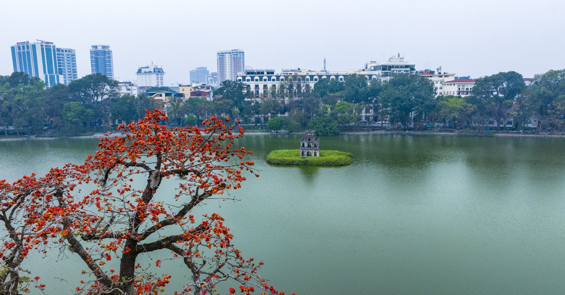 Dự báo thời tiết ngày mai 4/4/2025: Bắc Bộ sắp có không khí lạnh, Nam Bộ nắng nóng