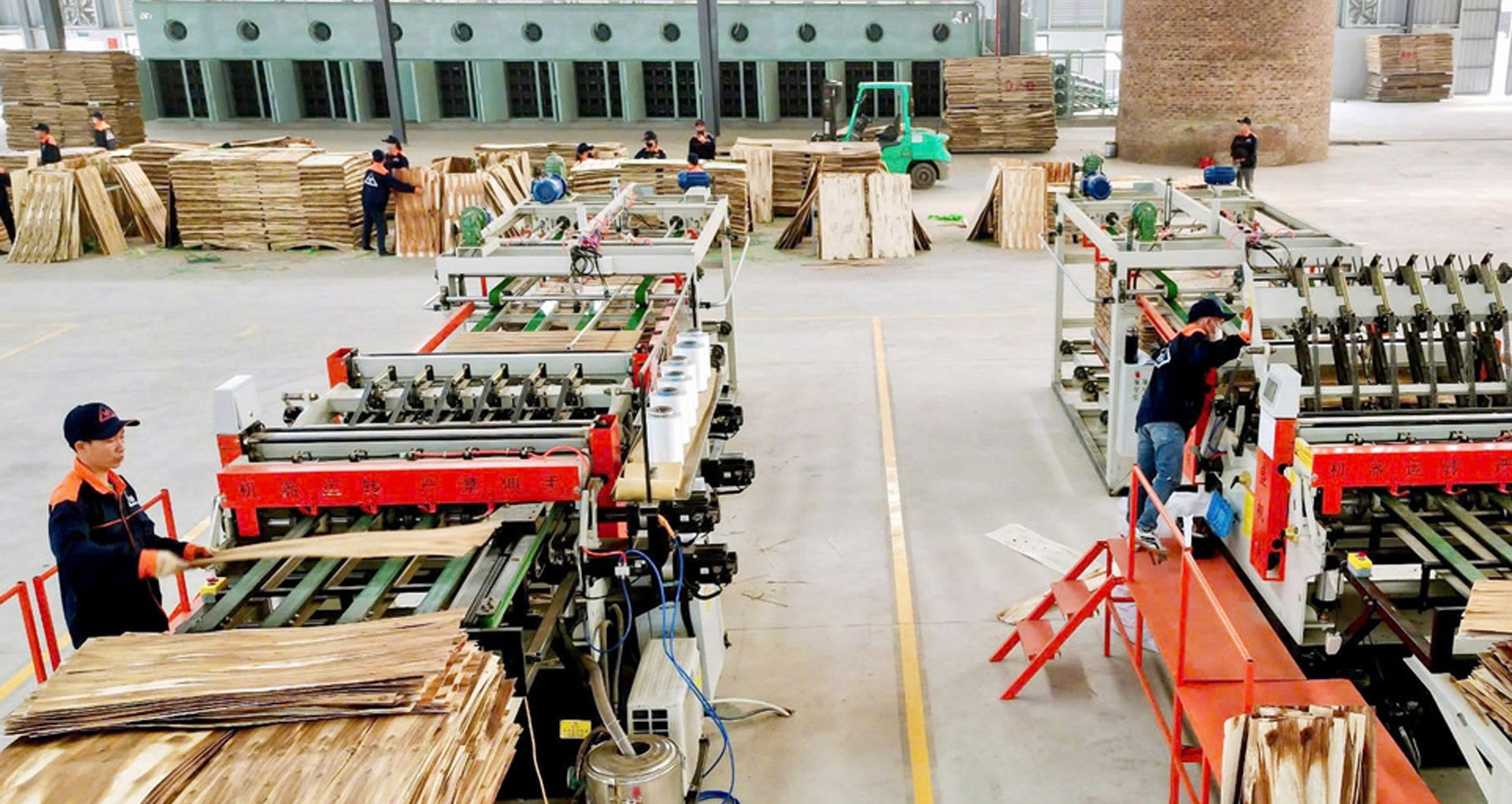 Hoà Bình tăng trưởng 2 con số, chỉ xếp sau Bắc Giang