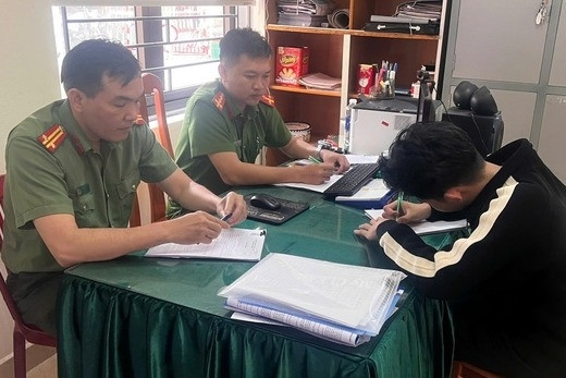 Lời thú nhận của thiếu niên đăng tin 'mẹ sát hại 2 con trục lợi bảo hiểm'