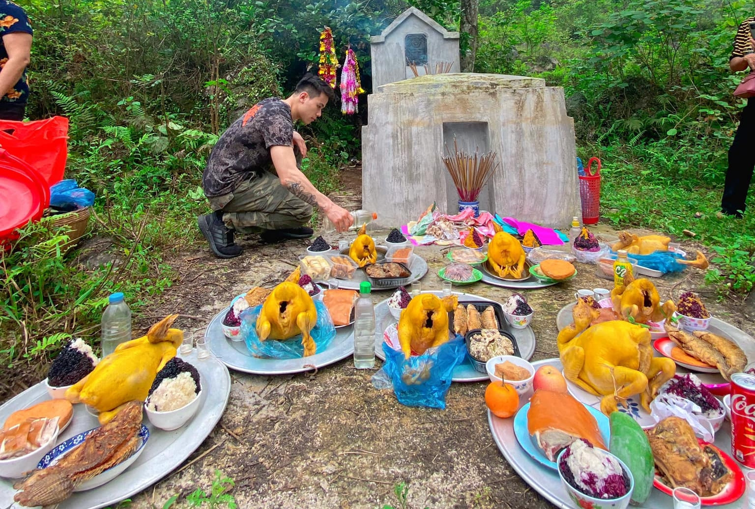 Mâm cúng tết Thanh minh 2025 tại nhà và ngoài mộ chi tiết