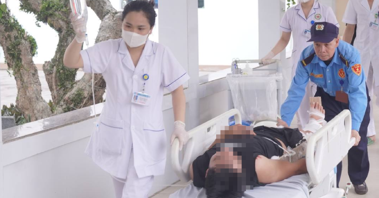 Nam thanh niên phải đi cấp cứu khi uống nước ngọt, trà sữa suốt 2 tuần