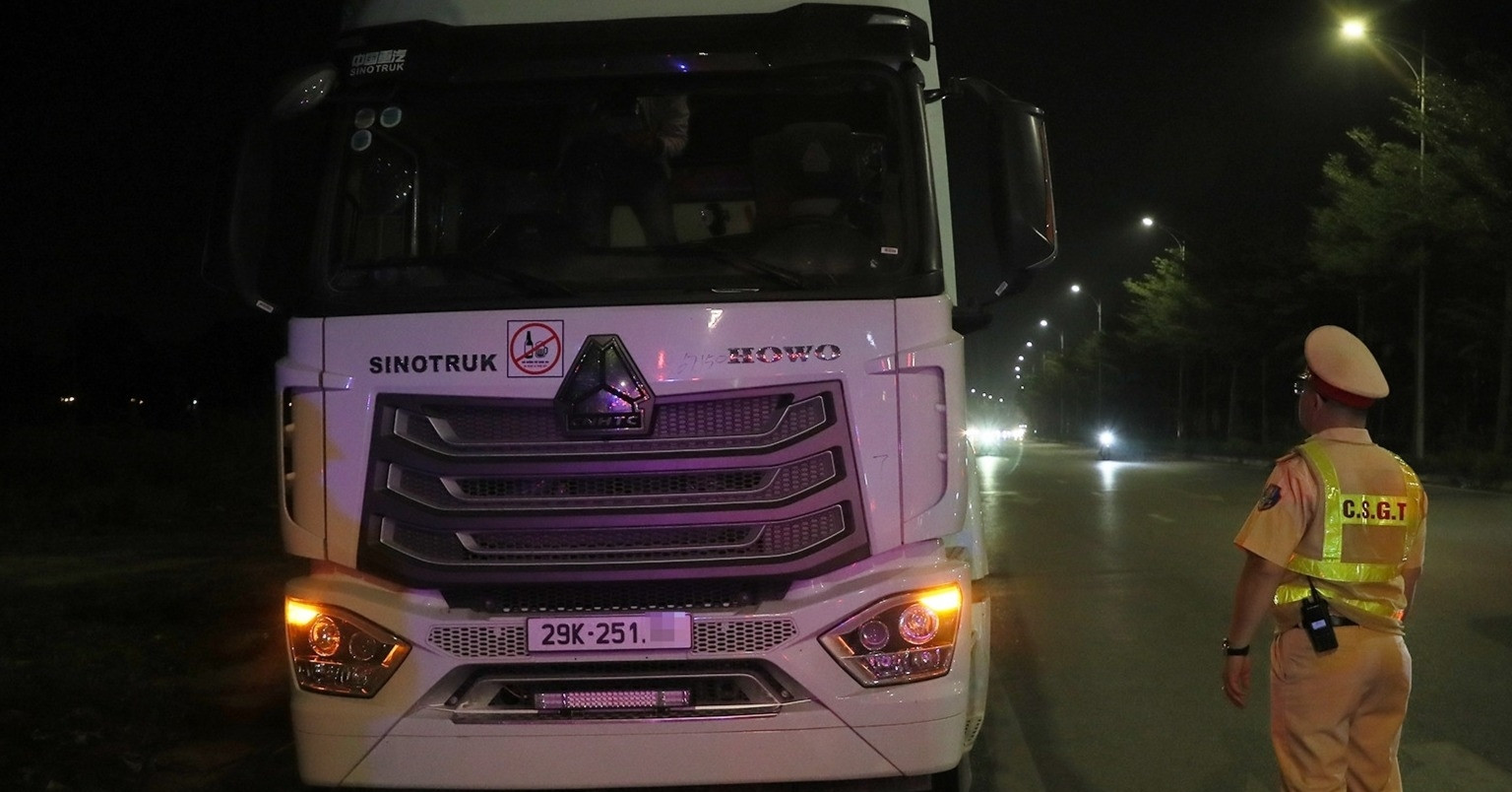 Nhớ kỹ khung giờ bật đèn chiếu sáng cho xe, sai một ly 'đi' cả triệu đồng