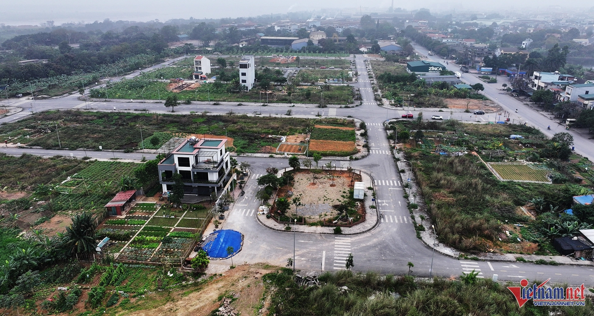 Sáp nhập tỉnh không chỉ làm giá đất tăng, một số nơi còn bị giảm