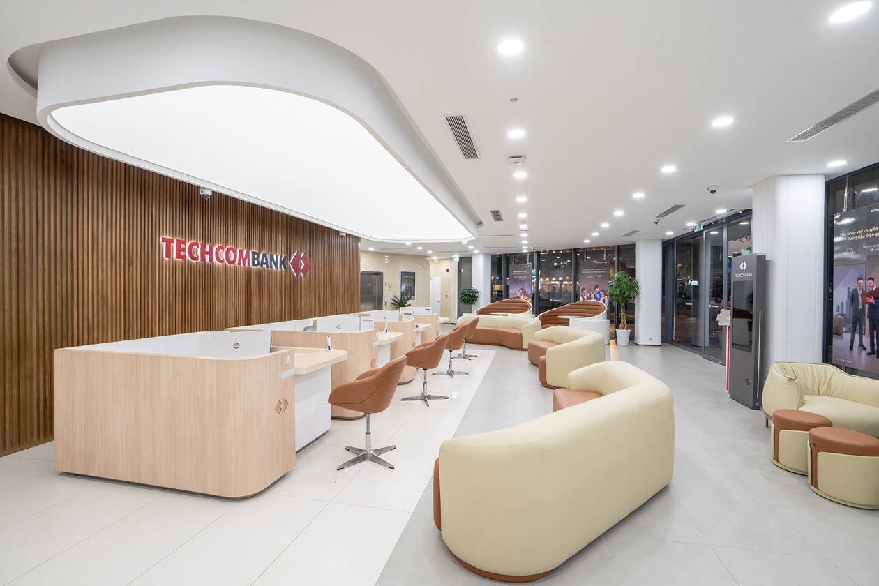 Techcombank2.jpg