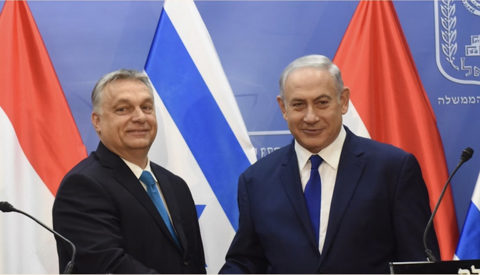 Thủ tướng Hungary Viktor Orban và người đồng cấp Israeli Benjamin Netanyahu. Ảnh: EPA