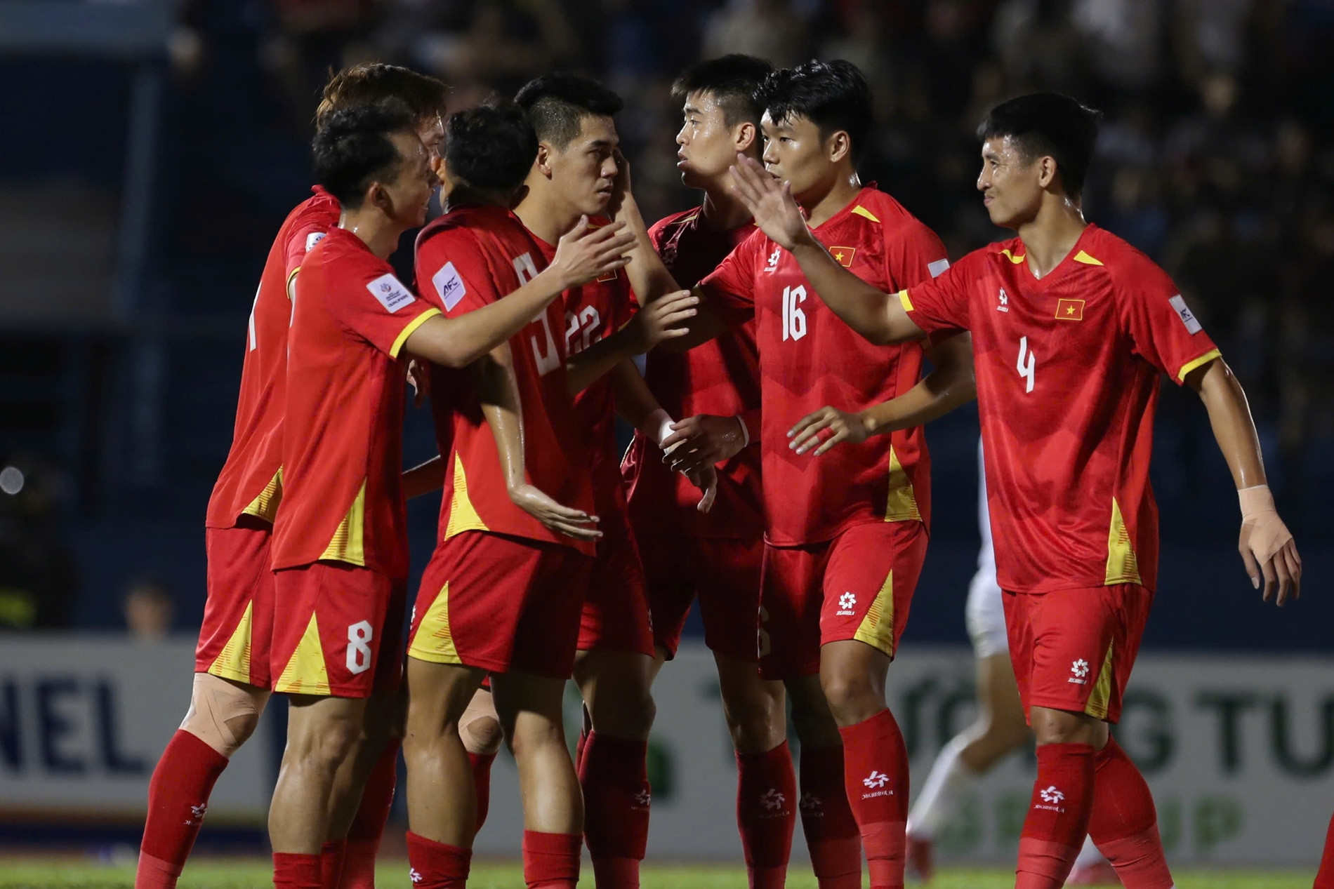 Tuyển Việt Nam nhảy vọt trên bảng xếp hạng FIFA