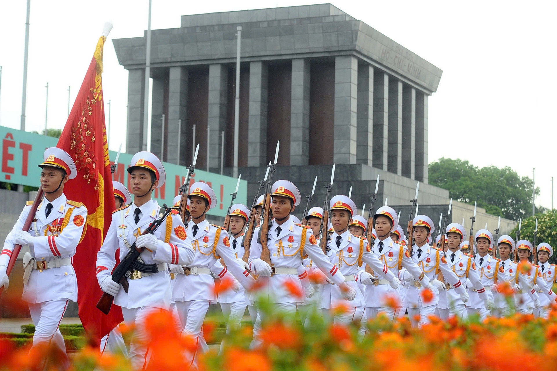 Ưu tiên tuyển người tài, sinh viên xuất sắc vào lực lượng quản lý, bảo vệ Lăng Bác