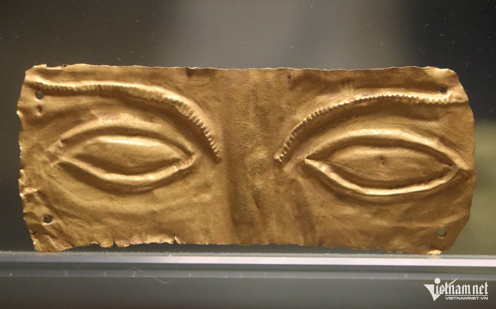 W-Chiêm ngưỡng bảo vật quốc gia 3 mặt nạ vàng có niên đại hơn 2.000 năm ở vũng tàu.JPG.jpg