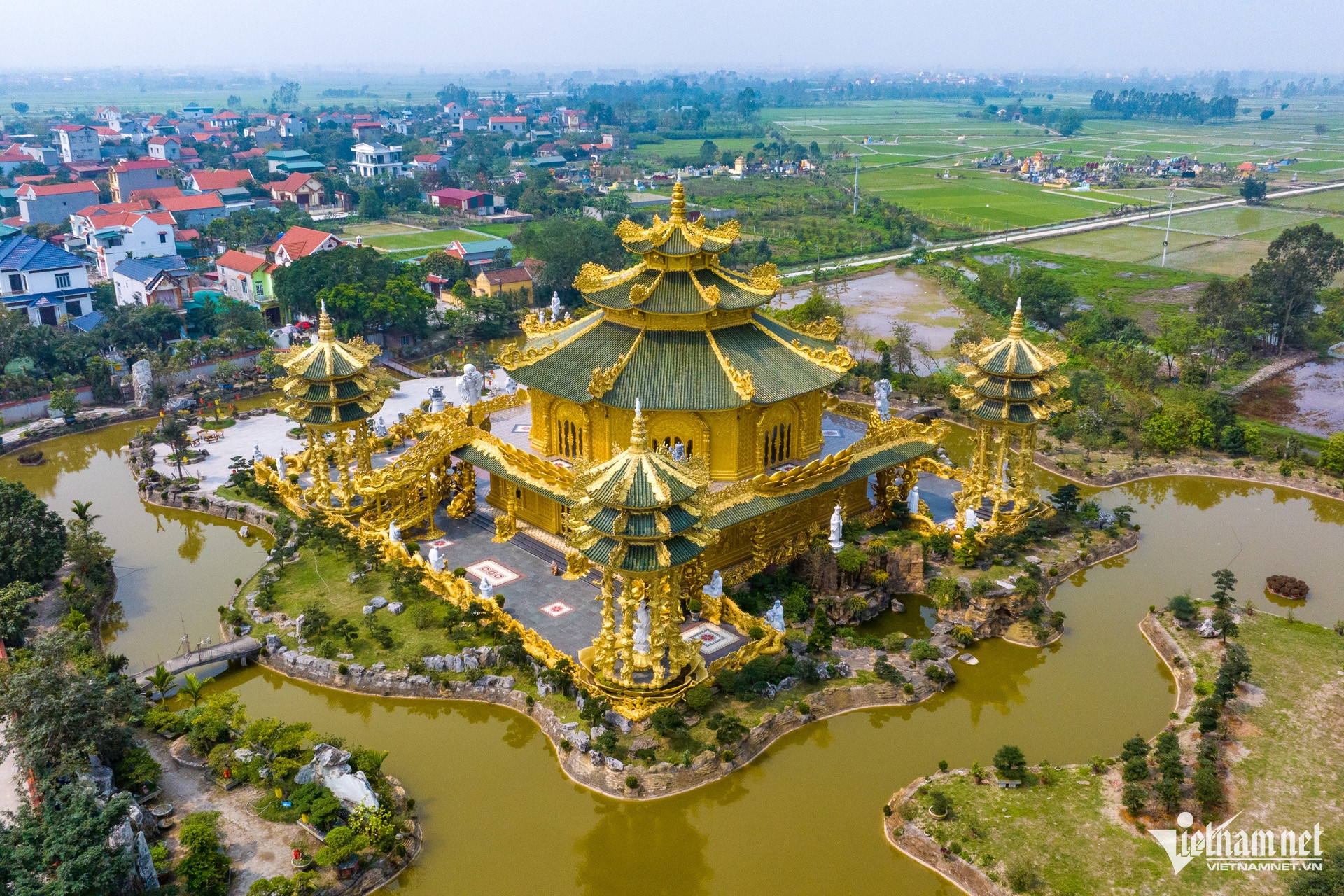 W-chua dat vang_1.jpg