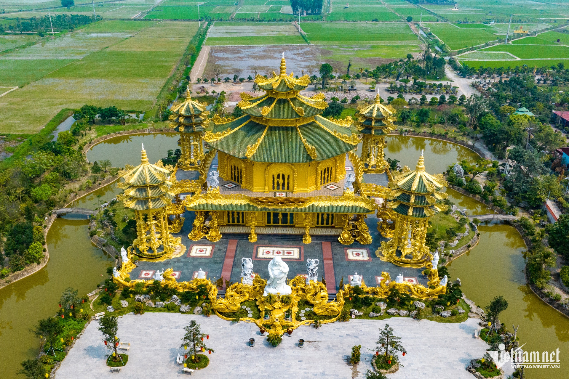 W-chua dat vang_2.jpg